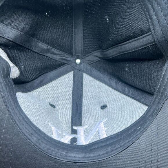 🧢 Black Baseball Cap with White “NY” Embroidery – Adjustable 🧢 - Picture 5 of 5